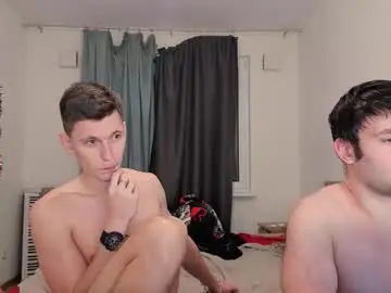 Chaturbate Live Sex Cam of kevin_hornyyy