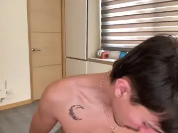 Chaturbate Live Sex Cam of sweettaaron