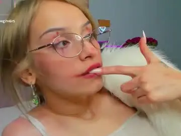 Chaturbate Free Live Porn of ameli_shell