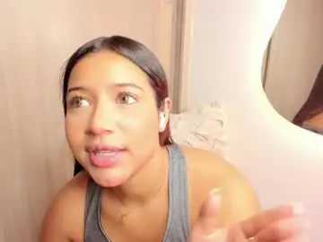 Chaturbate Live Sex Cam of miss_melanie18