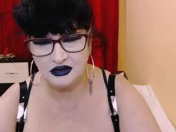 Chaturbate Live Sex Cam of queenofsin