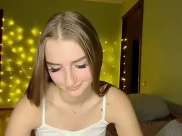 jinnyjaquins from chaturbate