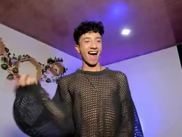 Chaturbate Best live sex cam show of mhatias_