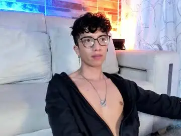 Chaturbate Watch Live Sex Cams of mhatias_