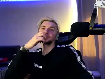 Chaturbate Adult Video Chat of elvin_vaenight