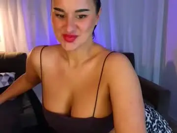 Chaturbate Live Sex Cam of karina_blackberry