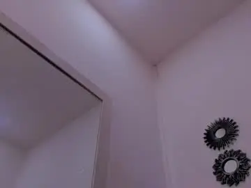 Chaturbate Live Sex Cam of mia_collin_