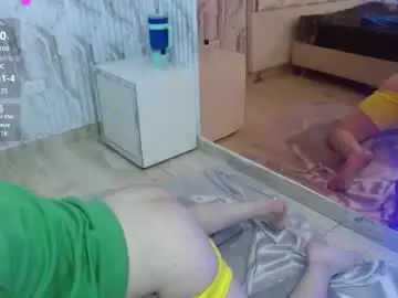 nooah_tay from chaturbate