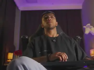 Chaturbate Sex Cam of colstorw_