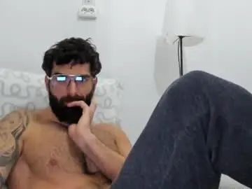 Chaturbate Watch Live Sex Cams of cuteeboy