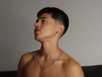 Chaturbate Best live sex cam show of dannyss__18