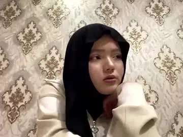 Chaturbate Sex Chat of keeleylandrie