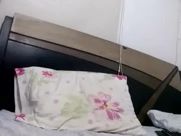 Chaturbate Live Sex Cam of ed_big_cock