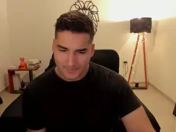 Chaturbate Best live sex cam show of lionn_kingg