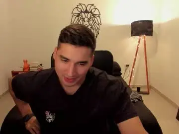 Chaturbate Live Sex Cam of lionn_kingg