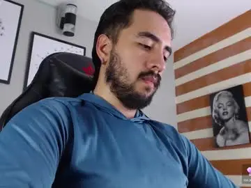 Chaturbate Live Sex Cam of demon_salvatoree