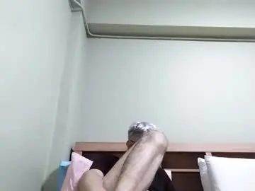 Chaturbate Live Sex Cam of cucaio18