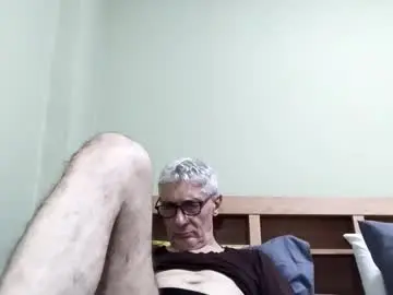 Chaturbate Live Sex Cam of cucaio18