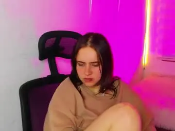 Chaturbate Nude Webcam of emily_lindey