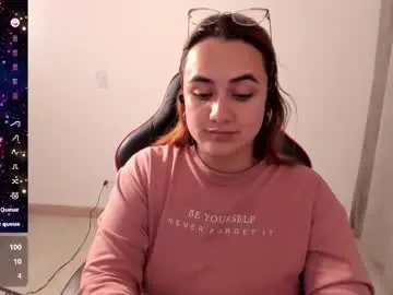 Chaturbate Live Sex Cam of maryluna95