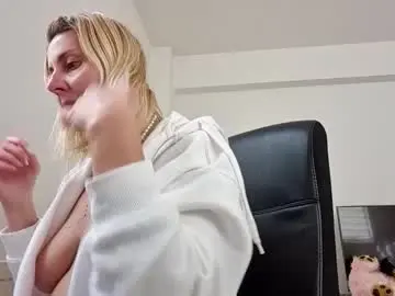 Chaturbate Live Sex of amelia9797