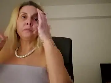 Chaturbate Free Live Porn of amelia9797