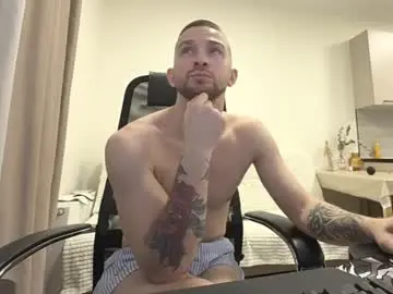 Chaturbate Adult Video Chat of marselle_looker