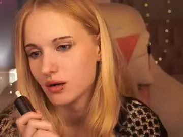 Chaturbate Live Porn of monicavelen