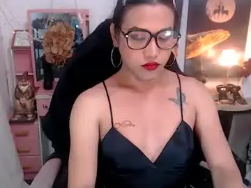 Chaturbate Live Sex Cam of pythoncock4u