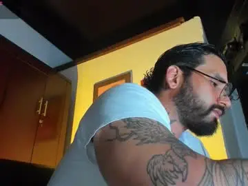 Chaturbate Best live sex cam show of camilomayer