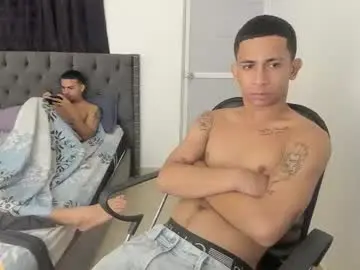 Chaturbate Live Porn of master_boy28