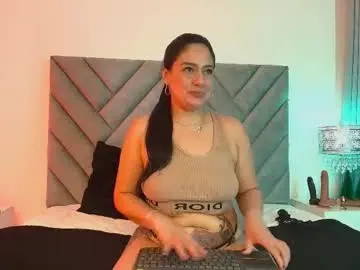 sofia_owens2 from chaturbate