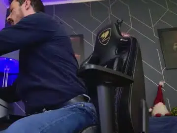 Chaturbate Adult Webcam of aaronbomer