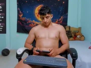 Chaturbate Live Sex Cam of jacob_black21