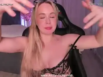 Chaturbate Live Sex Cam of kitty_ricky