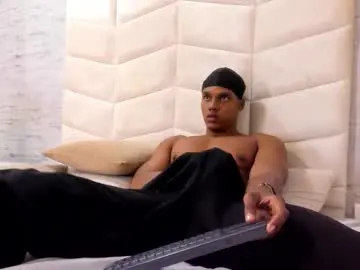 Chaturbate Live Sex Cam of jax_black