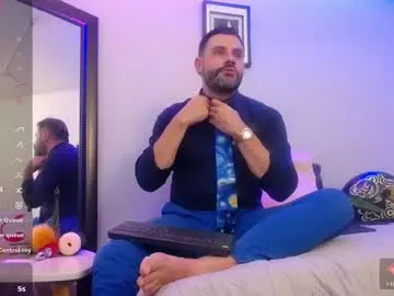 Chaturbate Live Porn of jonas_beard1