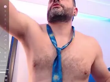 Chaturbate Live Sex Cam of jonas_beard1