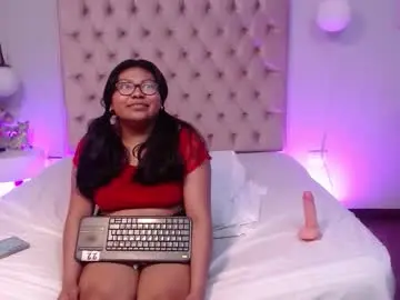 Chaturbate Live Sex Cam of kiri_black_