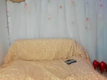 Chaturbate Free Porn Cam of yelina_mh