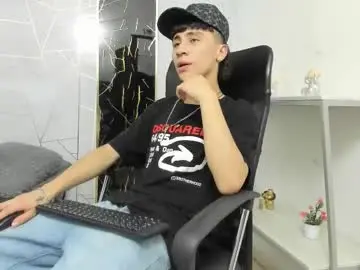 Chaturbate Adult Video Chat of xandergrey8