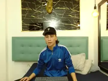 Chaturbate Best live sex cam show of xandergrey8