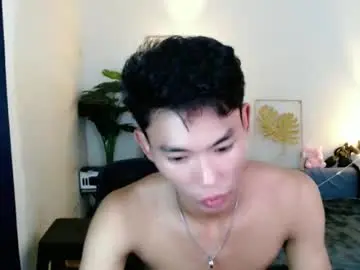 Chaturbate Live Sex Cam of yourdreamboyx