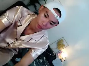 Chaturbate Adult Video Chat of yourdreamboyx