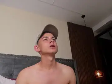 Chaturbate Adult Video Chat of james_cute69