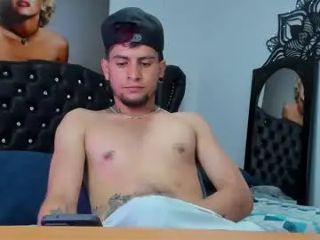 Chaturbate Free Live Porn of valentinoo_10