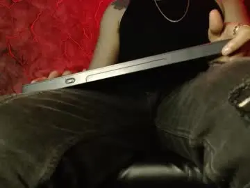 Chaturbate Live Sex Cam of woondeer17