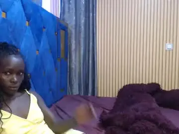 Chaturbate Live Sex Cam of essy_hero