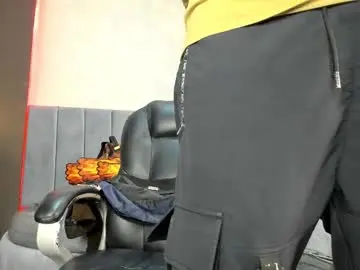 Chaturbate Watch Live Sex Cams of liam_walk