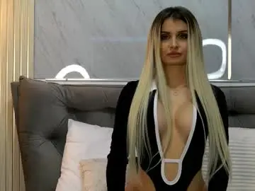 Chaturbate Sex Chat of miacharm1